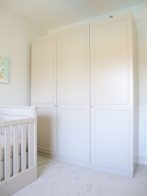 Klasy &Uuml;&ccedil; Kapaklı Gardırop