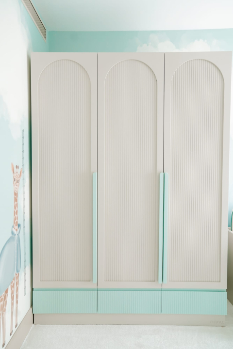 Luna &Uuml;&ccedil; Kapaklı Gardırop