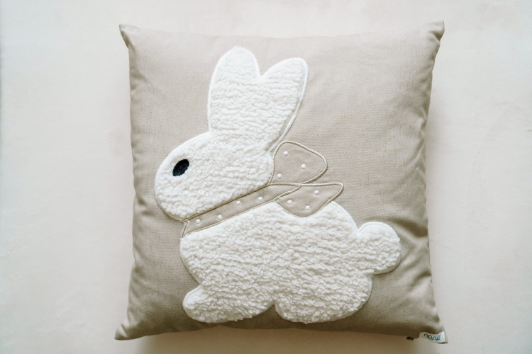 Nakışlı Bej Bunny Pillow
