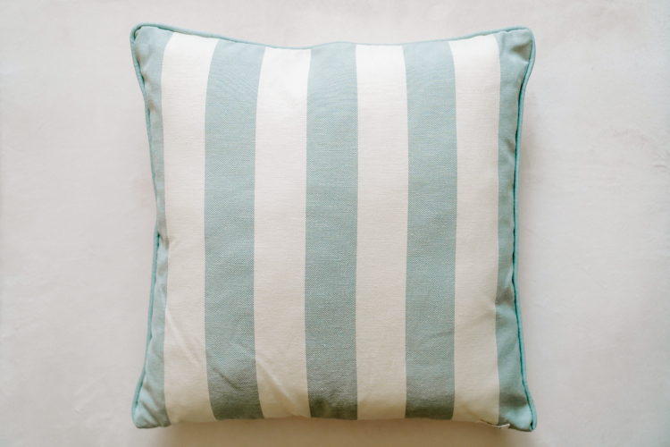 &Ccedil;izgili Kırlent