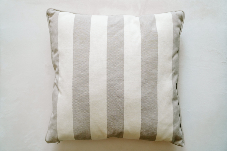 &Ccedil;izgili Bej Kırlent