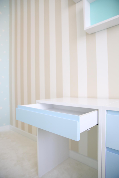 Bellis &Ccedil;alışma Masası - 4 &Ccedil;ekmeceli